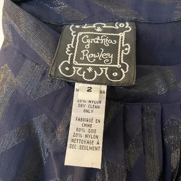 Cynthia rowley skirt. Zips up the back size 2 - Picture 3 of 3